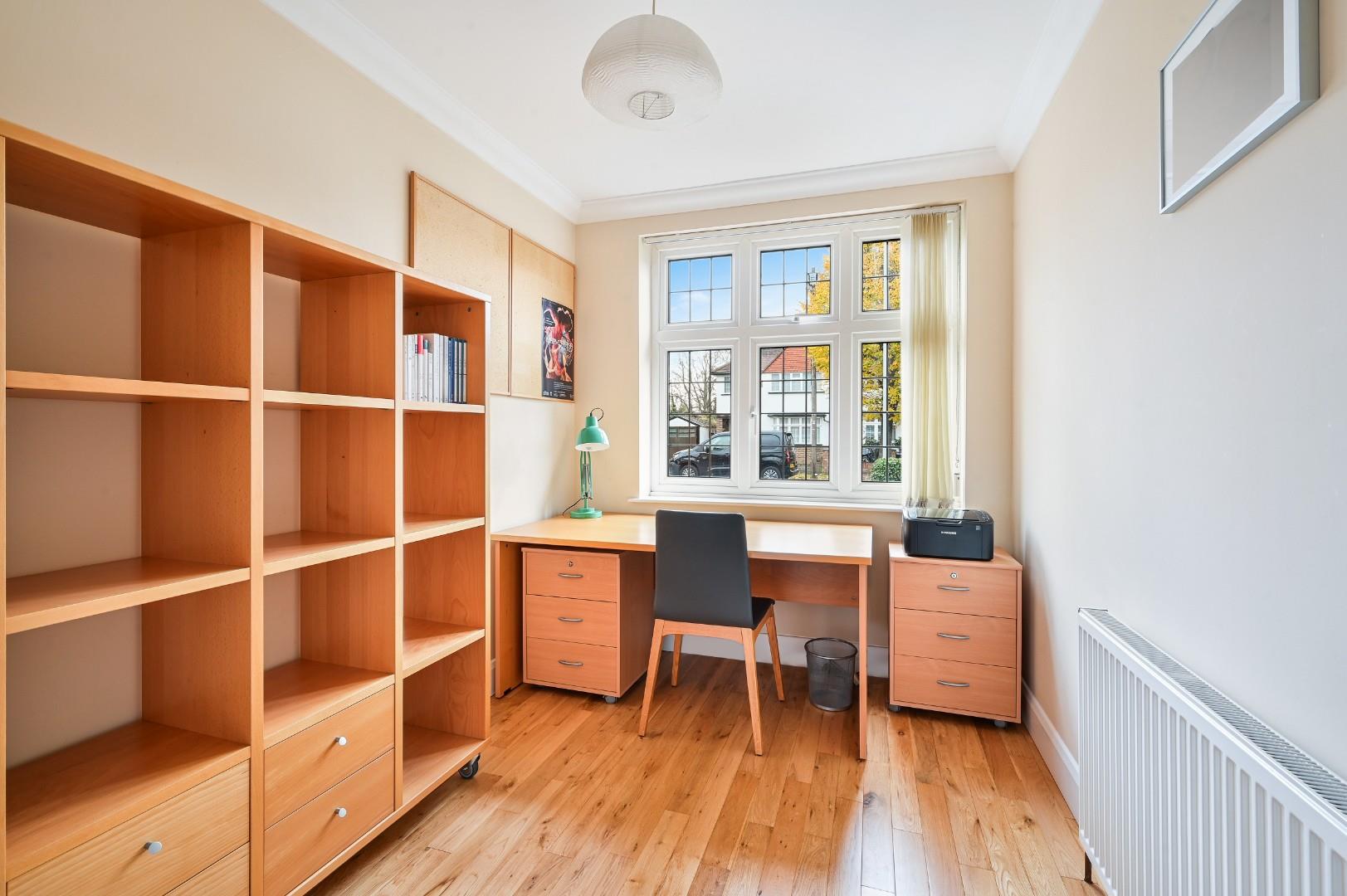 Mayfair Avenue, Worcester Park | The Personal Agent